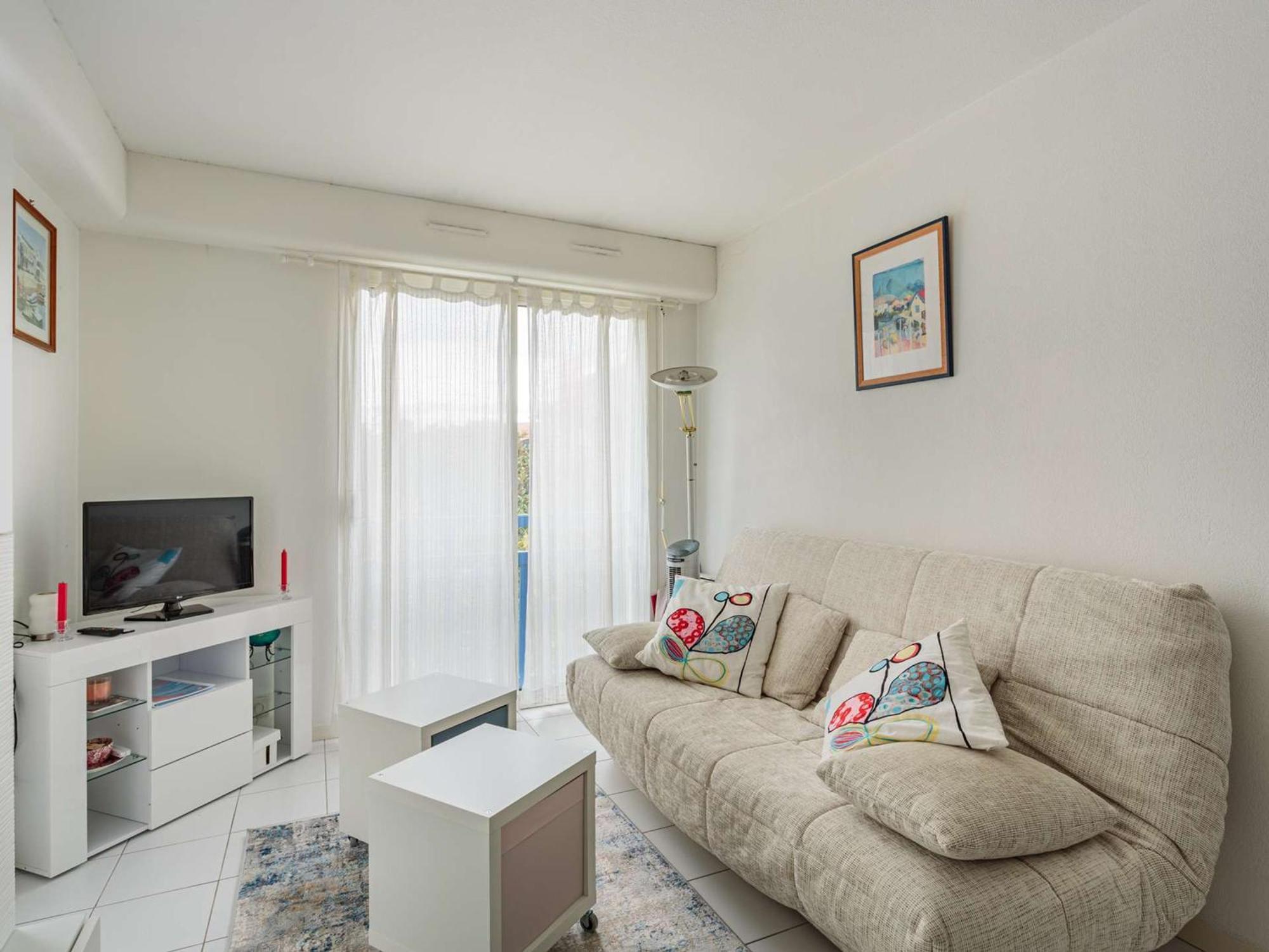 Appartement A 200 M De La Plage Avec Terrasse Et Parking, Au Coeur Des Commerces Et Restaurants - Fr-1-2-426 Hendaye Buitenkant foto